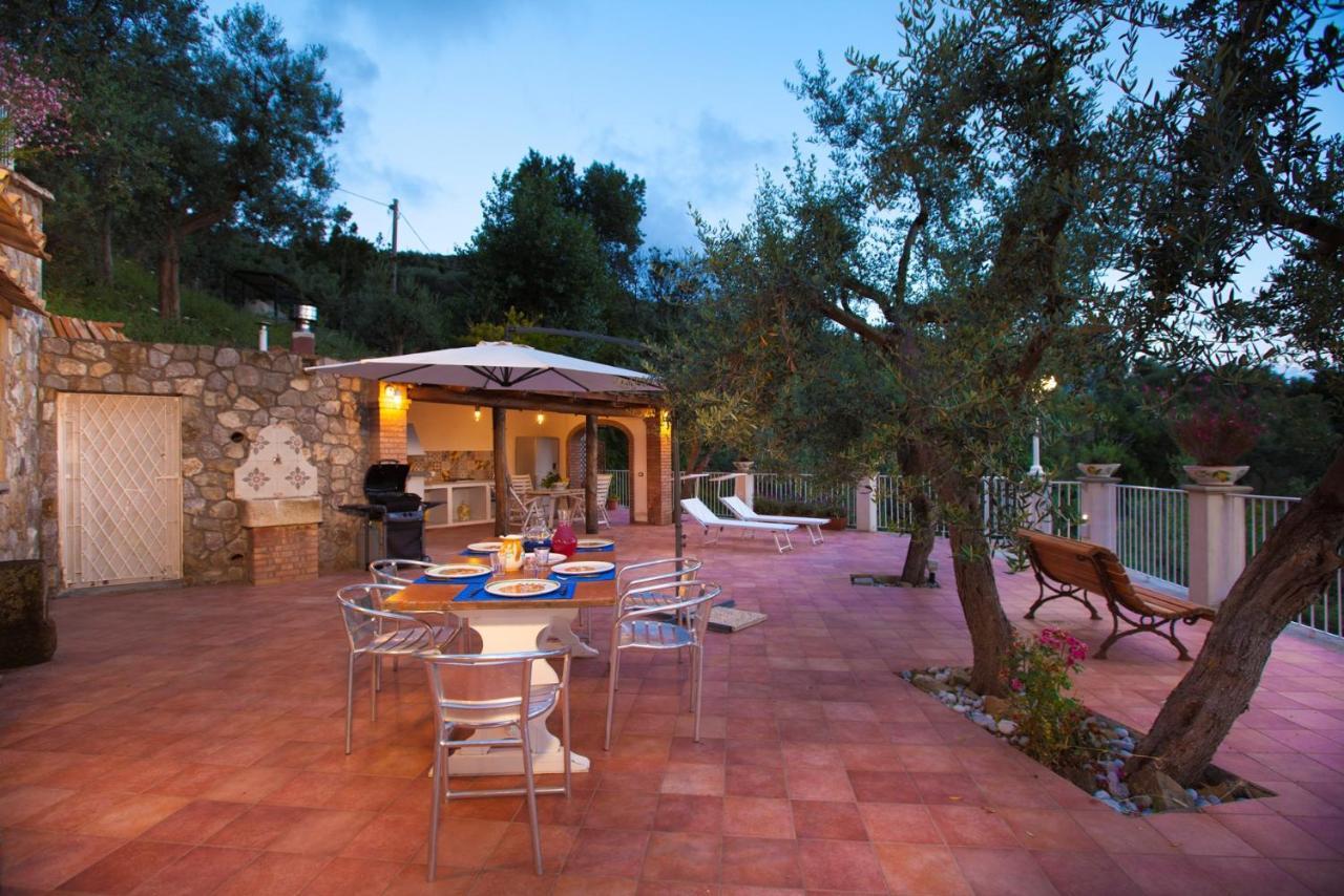 Villa Rusella With Terrace & Breathless Sea Views Massa Lubrense Exterior photo