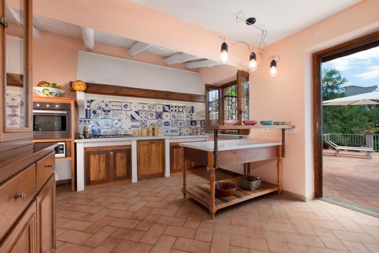 Villa Rusella With Terrace & Breathless Sea Views Massa Lubrense Exterior photo