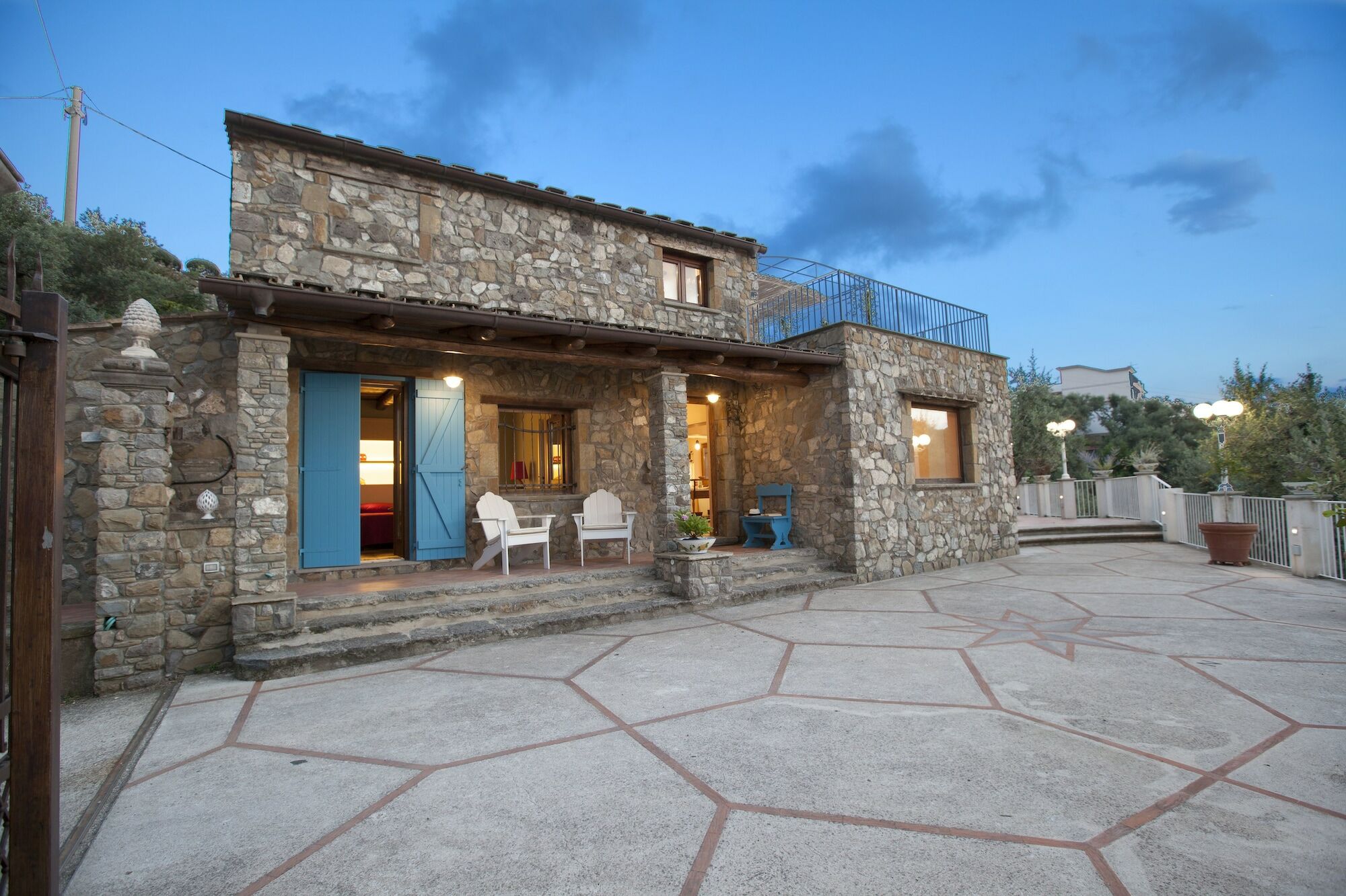 Villa Rusella With Terrace & Breathless Sea Views Massa Lubrense Exterior photo
